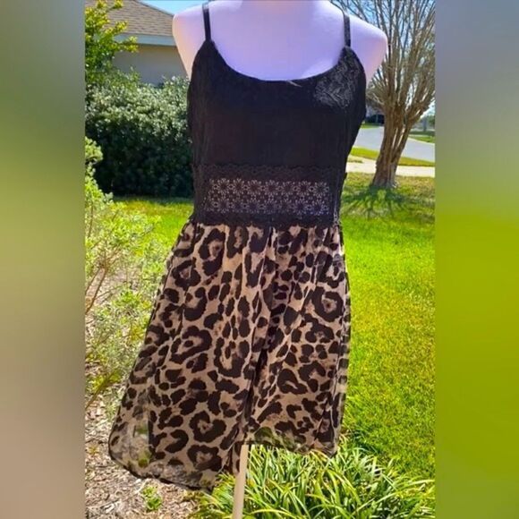 SPAGHETTI STRAP BLACK LACE FLARE LEOPARD PRINT MINI DRESS M NWT - Picture 2 of 15